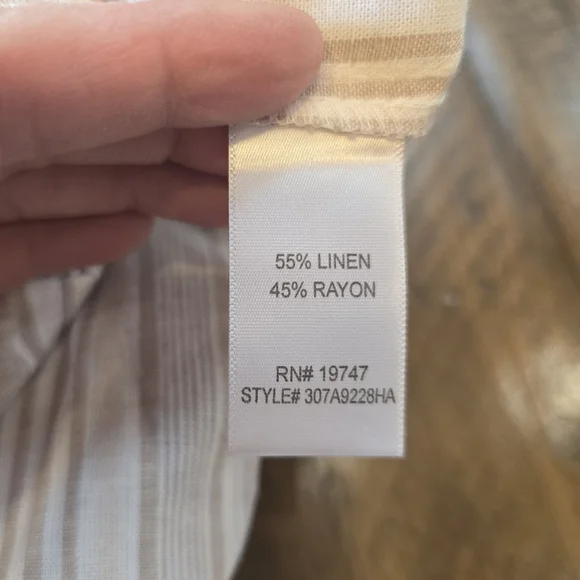 Land N Sea Beige White High Rise Vertical Stripe Capri Pants M - Picture 6 of 7